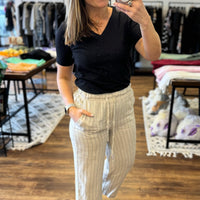 Zyah - Basic V-Neck Tee