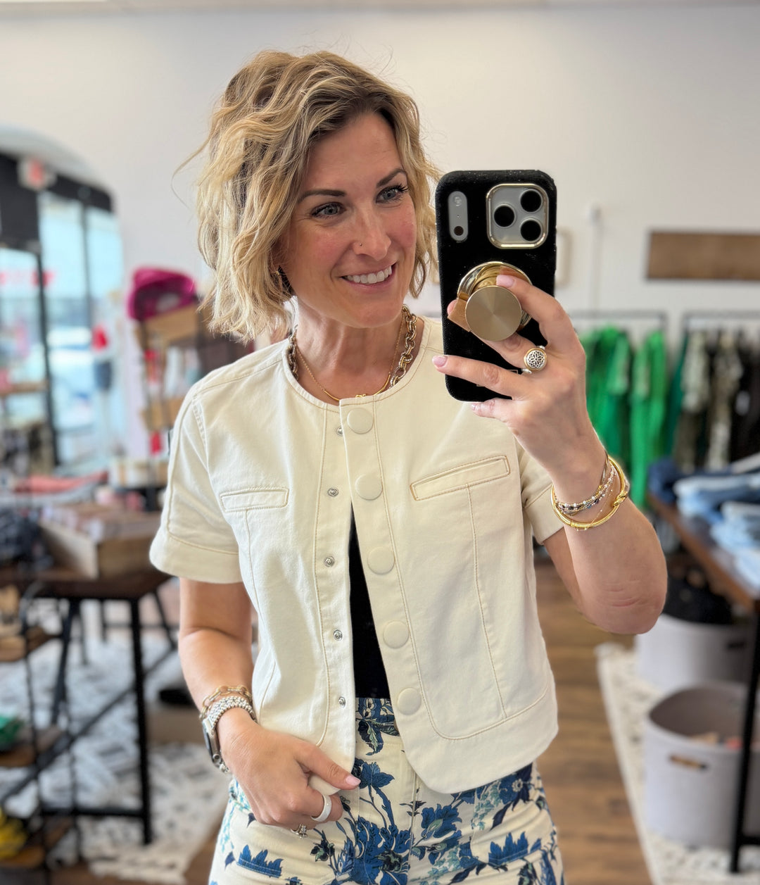Liverpool - Collarless Short Sleeve Cropped Jacket