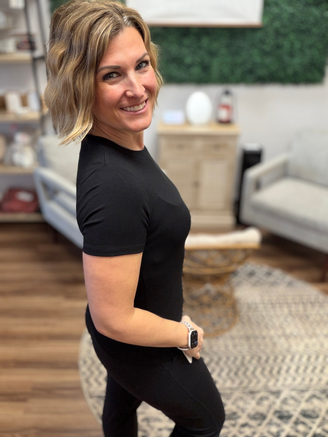 Essential Micro-Ribbed Athleisure Top - Black
