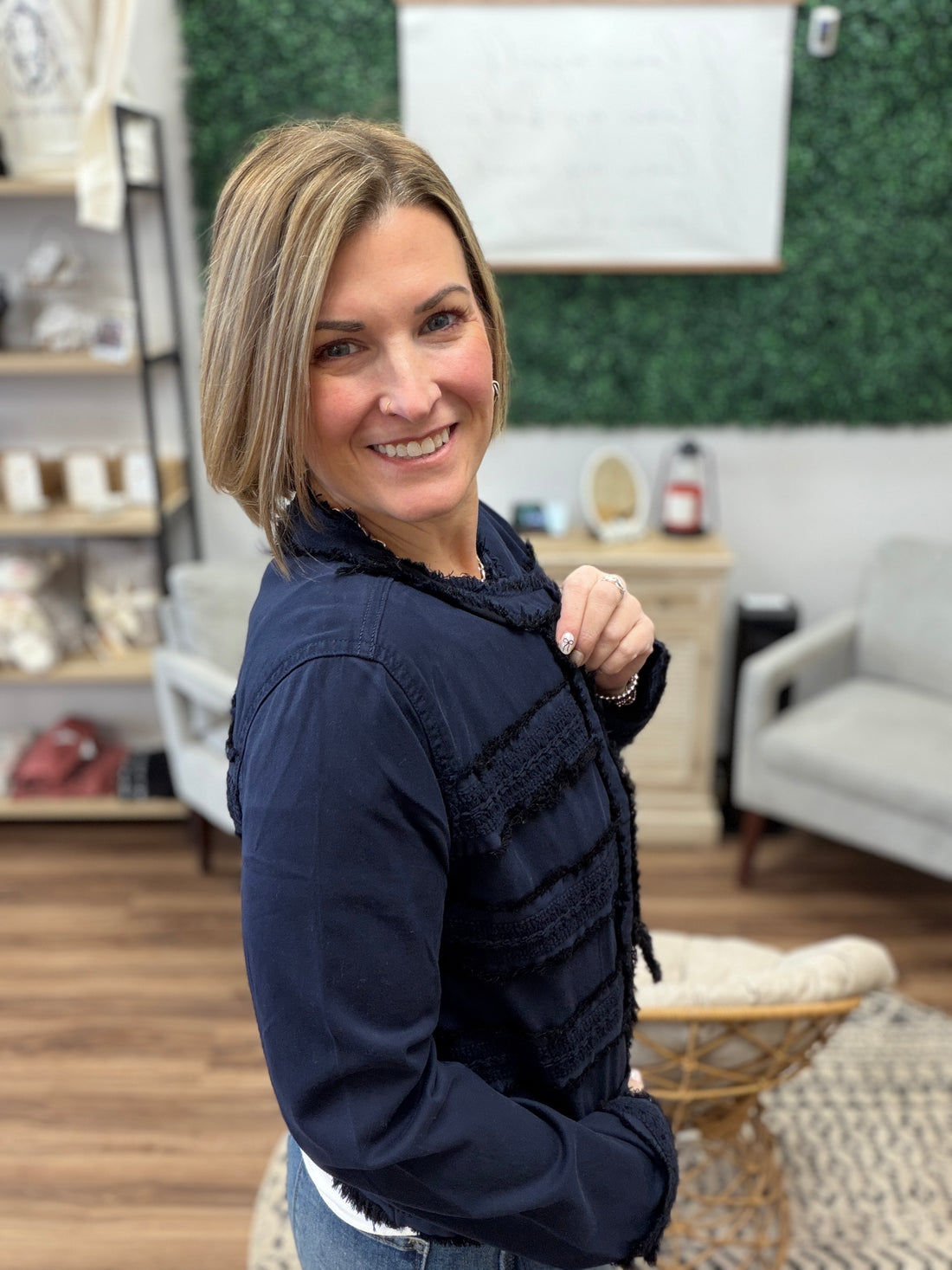 Liverpool - Collarless Jacket with Fray and Lace - Navy