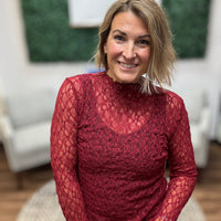 Jolie Lace Thumbhole Top - Wine