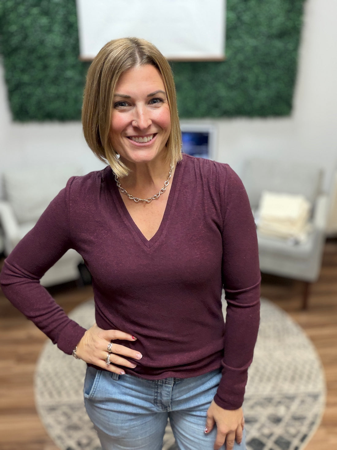 Liverpool - Long Sleeve V-Neck Top w/shirring - Maroon