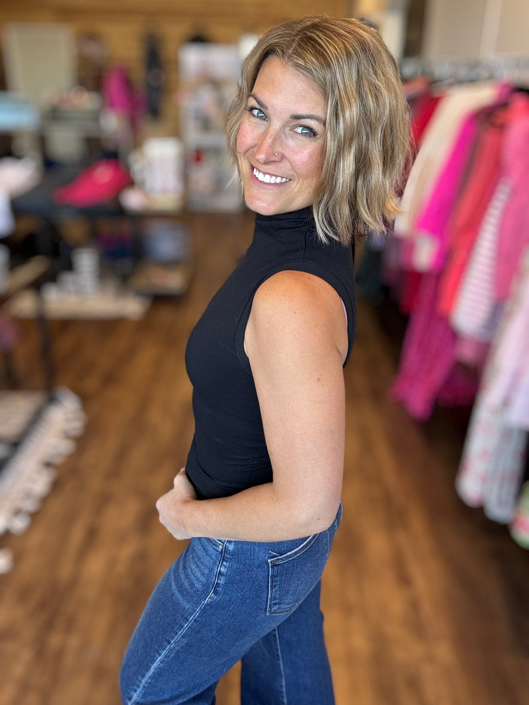 Mock Neck Seamless Sleeveless Tank - Black