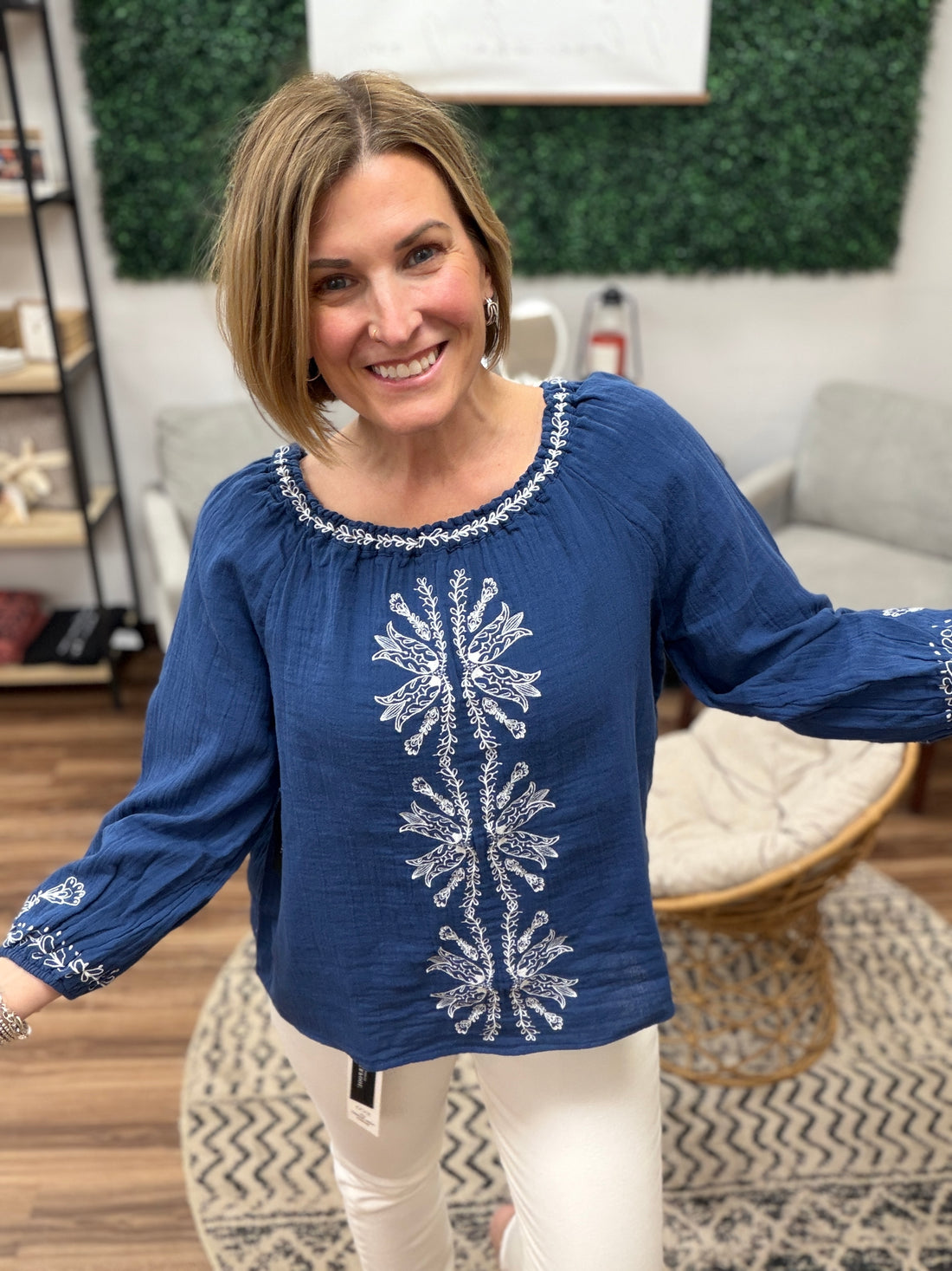 Liverpool - 3/4 Sleeve Woven Top