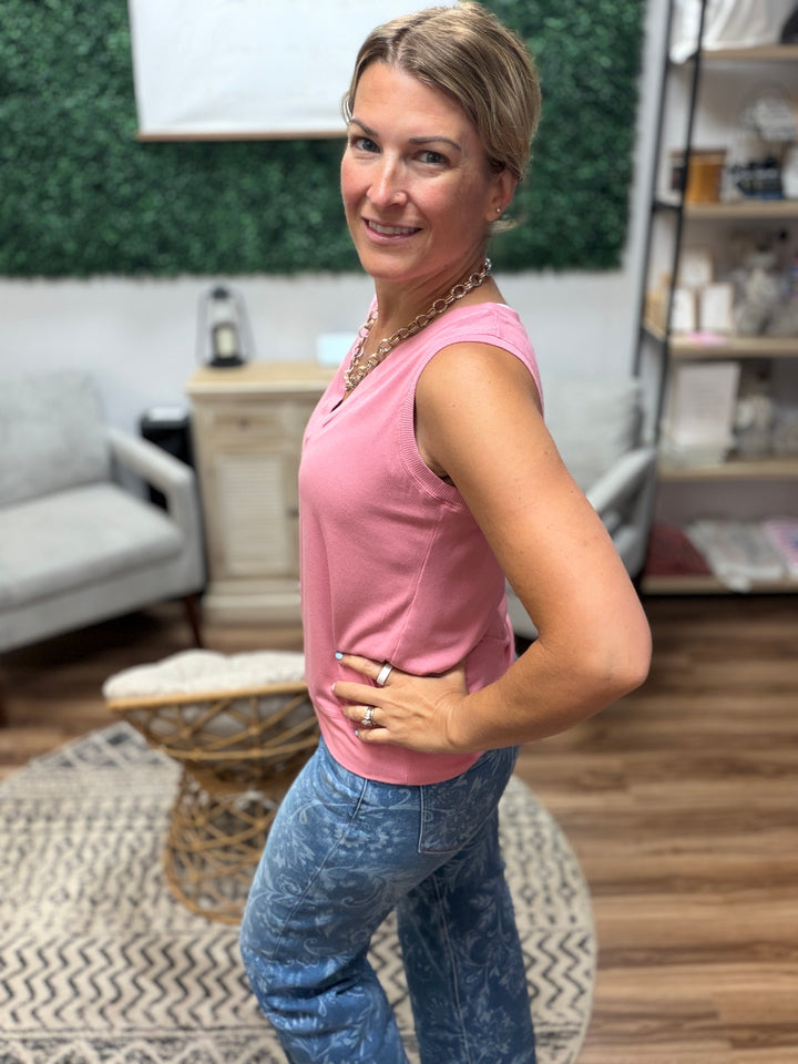 Luxe Air Ribbed V-Neck Tank - Pink