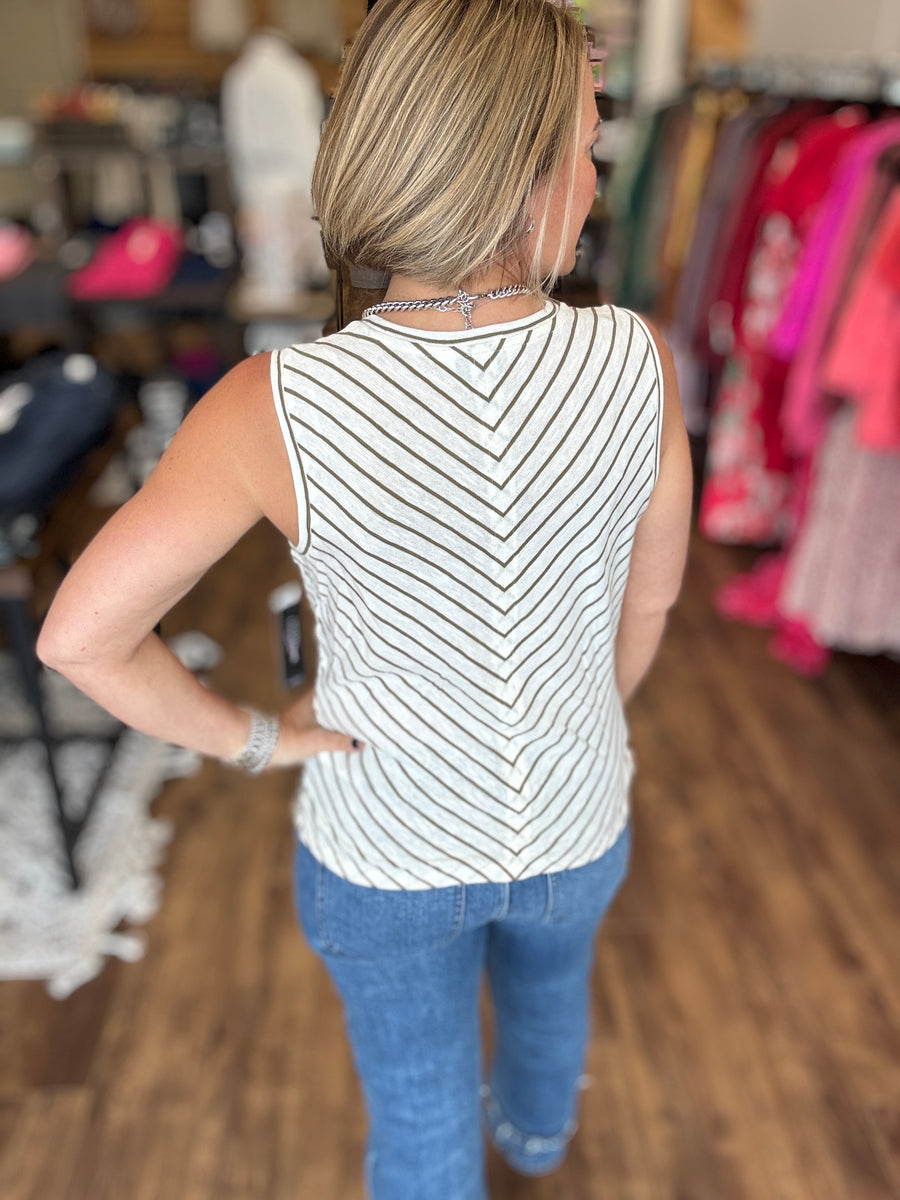 Liverpool - Twist Front Knit Top