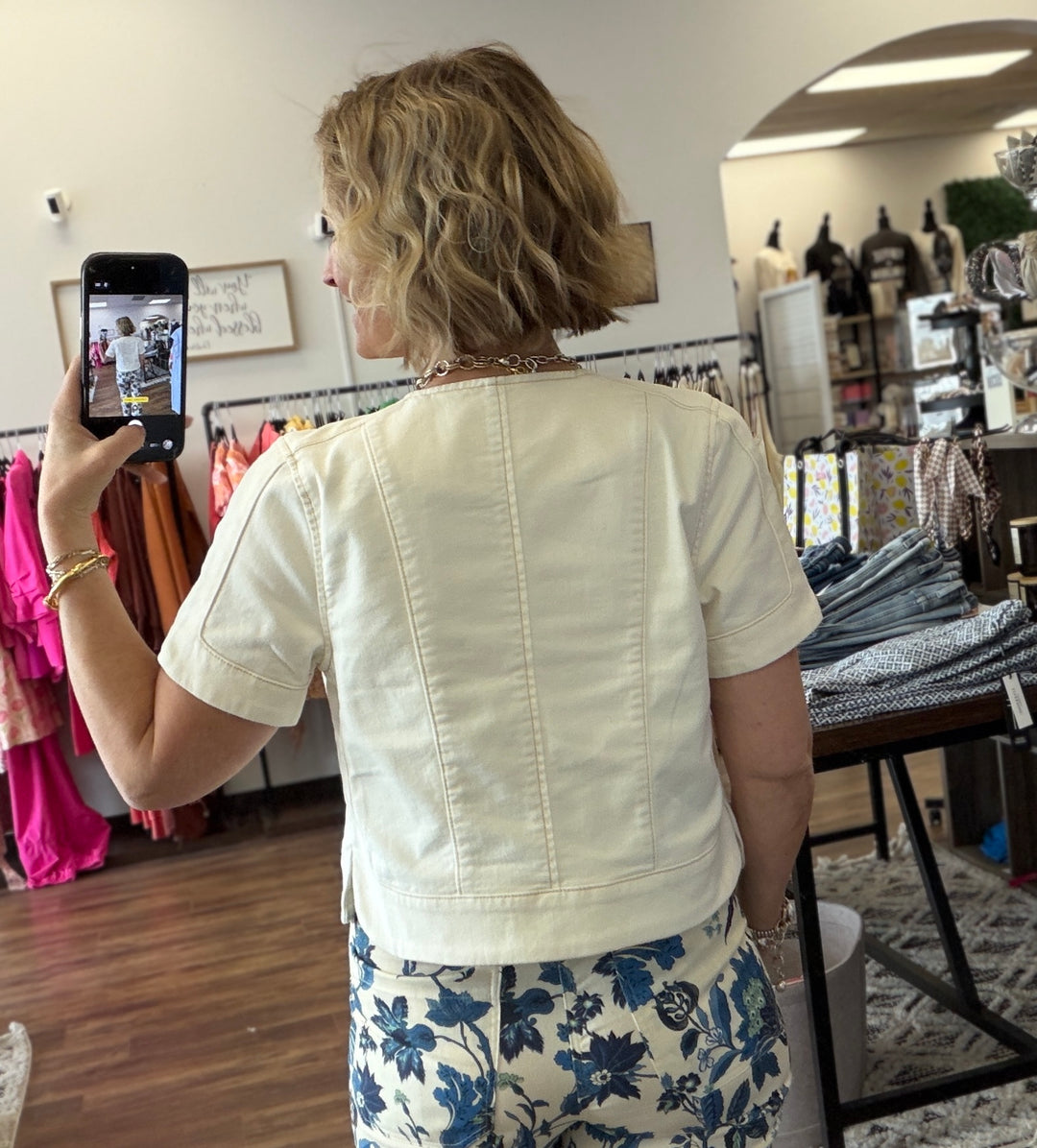 Liverpool - Collarless Short Sleeve Cropped Jacket