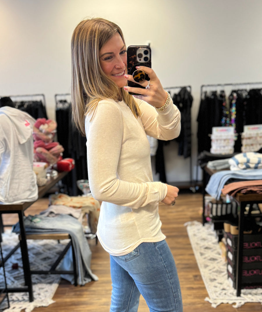 Stacy Essential Top - Oatmeal