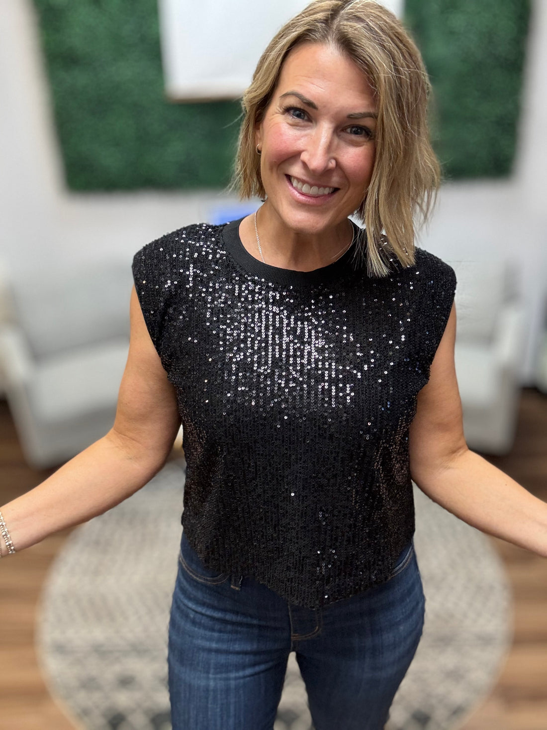 Sequin Bubble Muscle Tank - Black