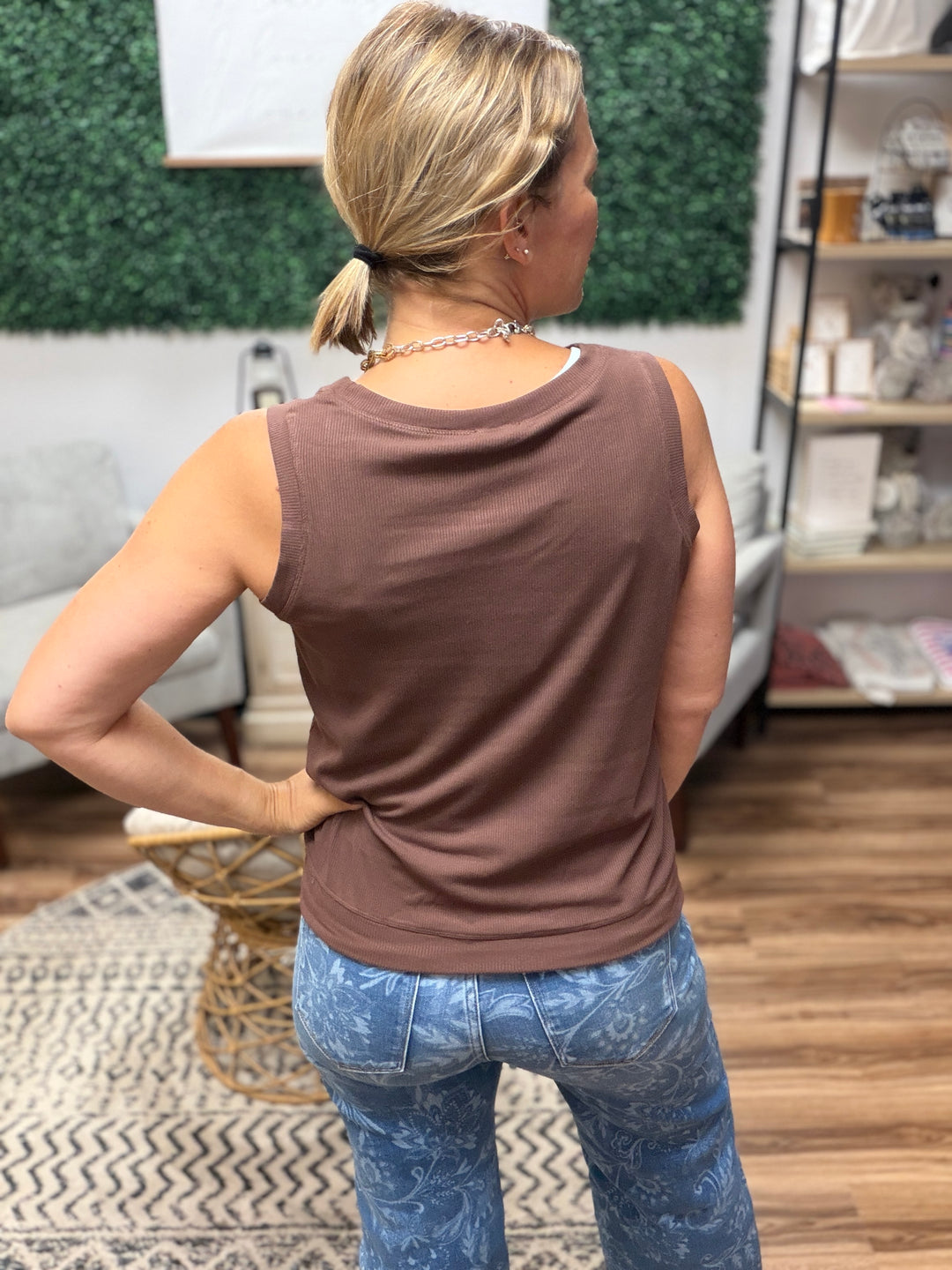 Luxe Air Ribbed V-Neck Tank - Brown