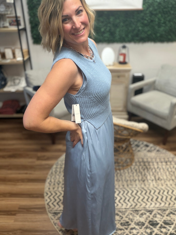 Liverpool - Sleeveless Tie Back Sweater Dress