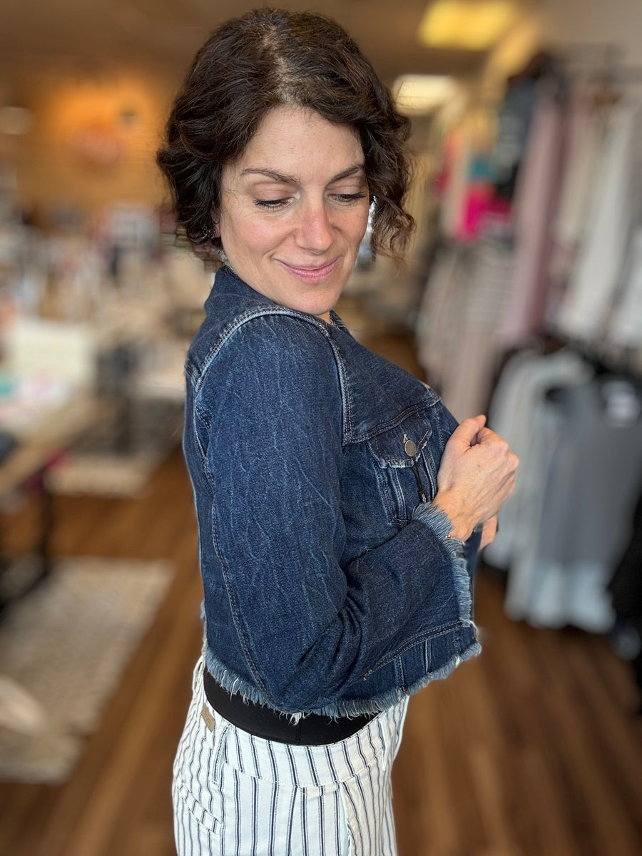 Liverpool - Classic Jean Jacket with Fray Hem