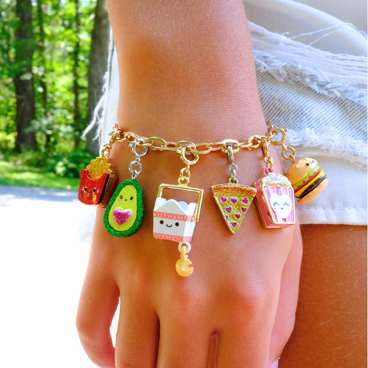 CHARM IT! Gold Takeout Charm