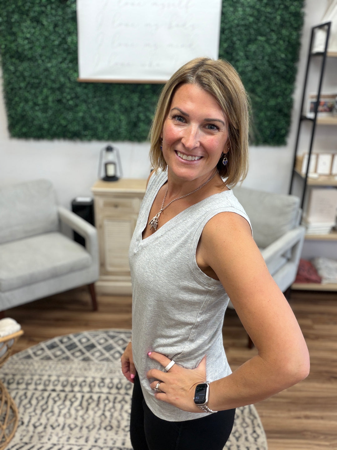 Luxe Air Ribbed V-Neck Tank - Heather Grey