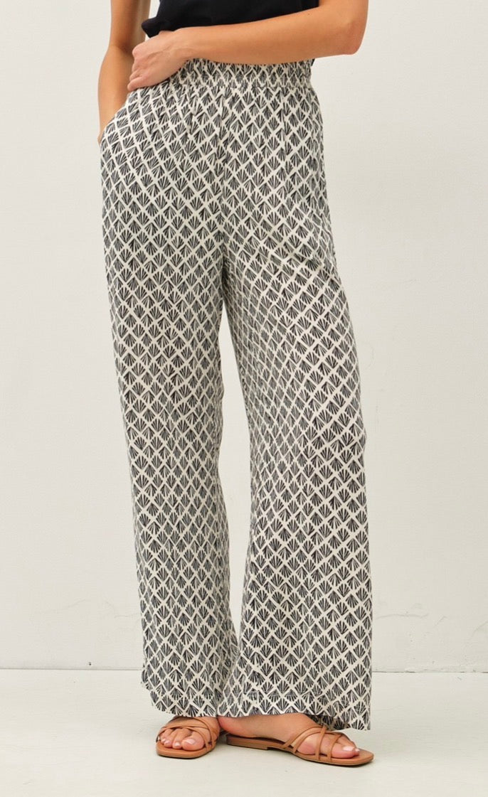 Coastal Breeze Printed Pants