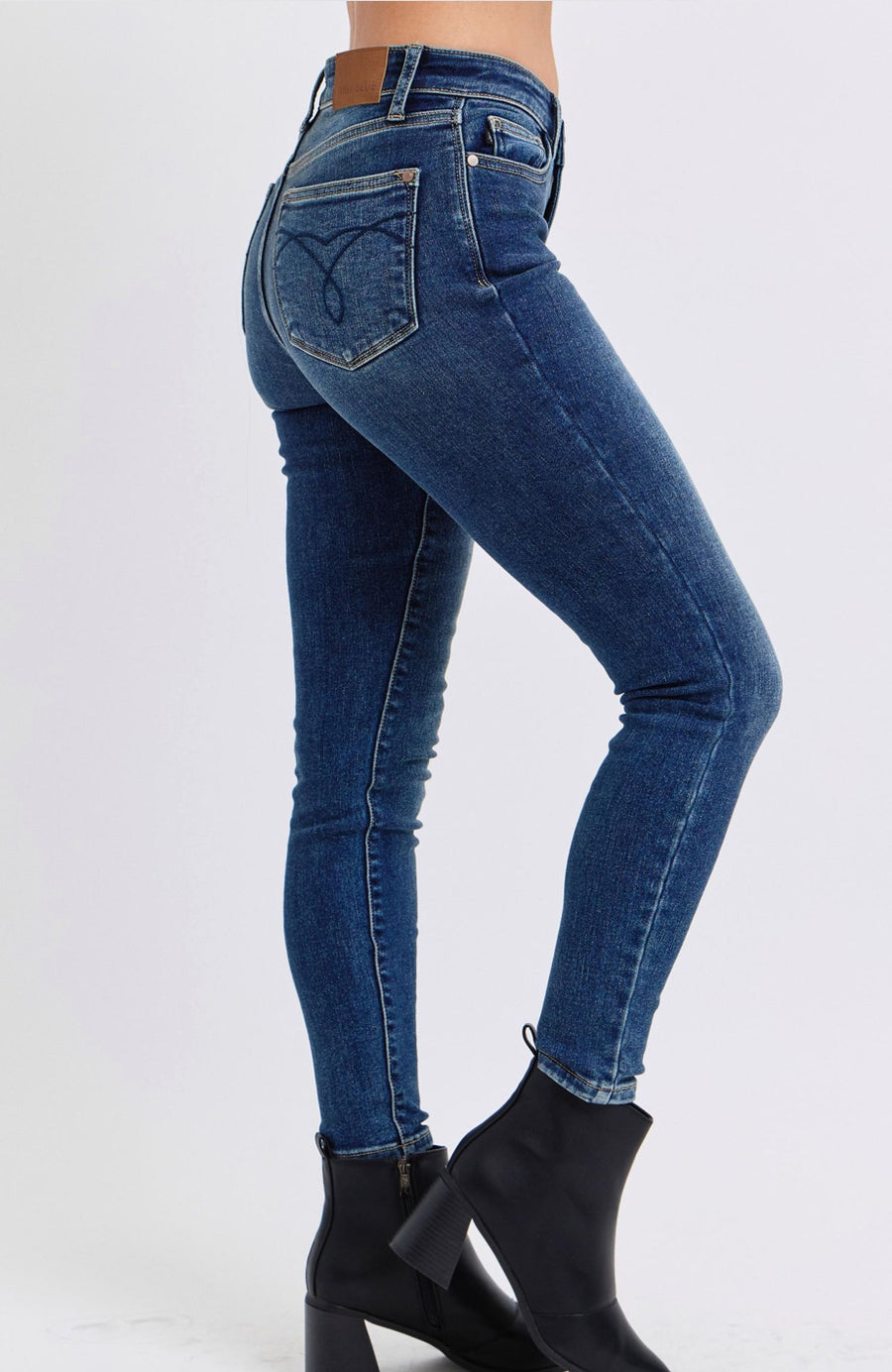 Judy Blue - Mid Rise Thermal Skinny