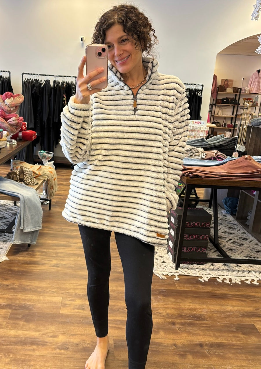 Simply Southern Luxe Pullover - Pavement