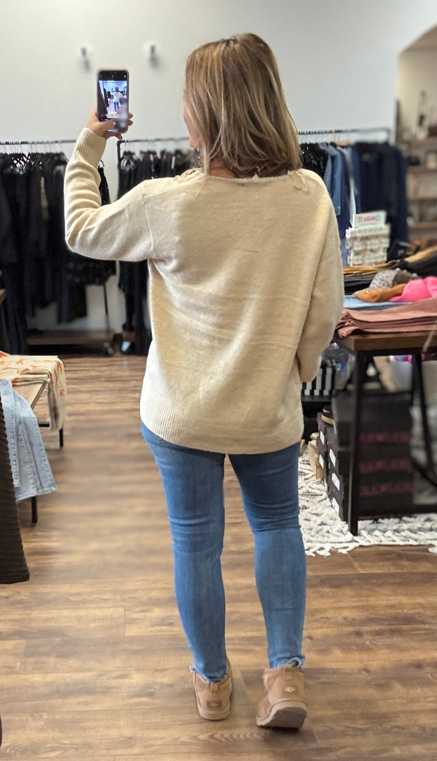 Classic V-Neck Sweater - Oatmeal