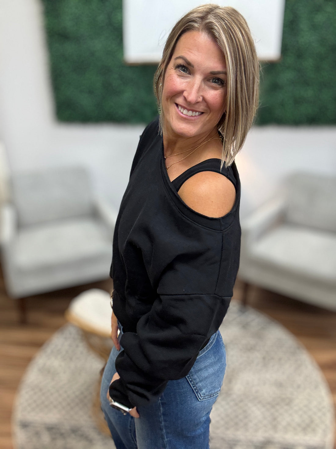 Fleece Off-Shoulder Pullover - Black