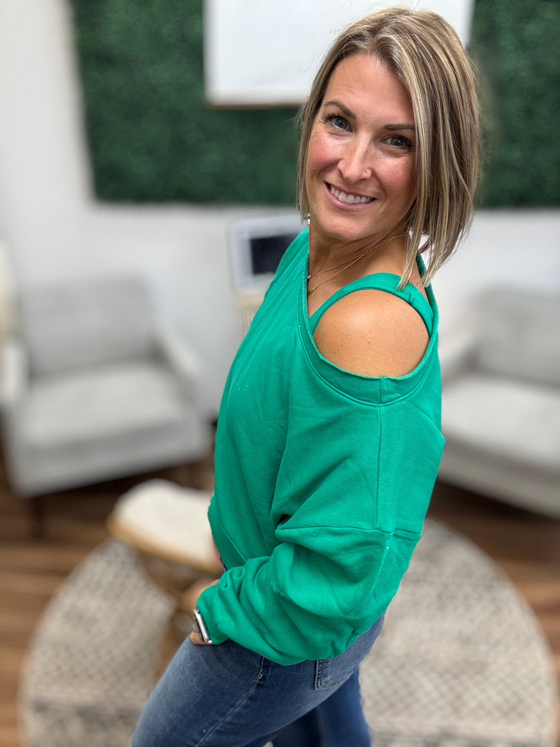 Fleece Off-Shoulder Pullover - Kelly Green