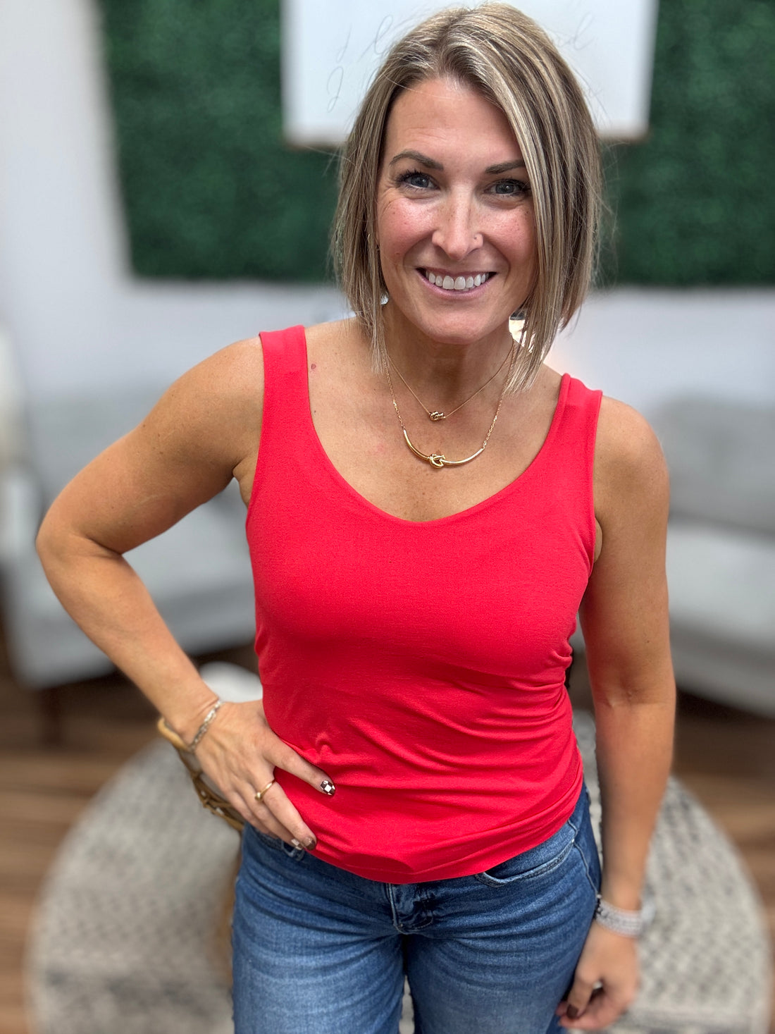 Seamless Tank Top with Shelf Bra - Red