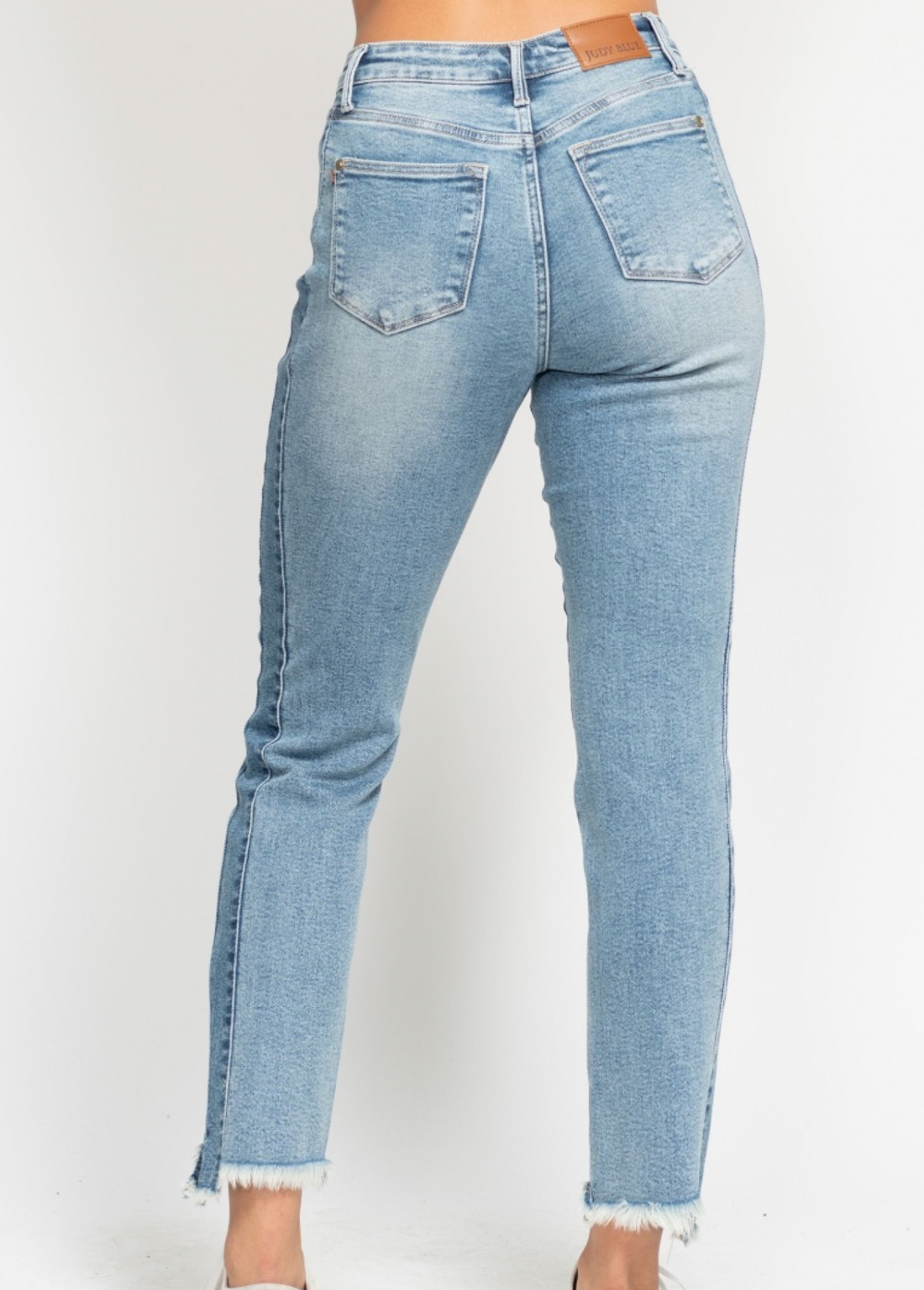 Judy Blue - High Rise Vintage Wash Slim