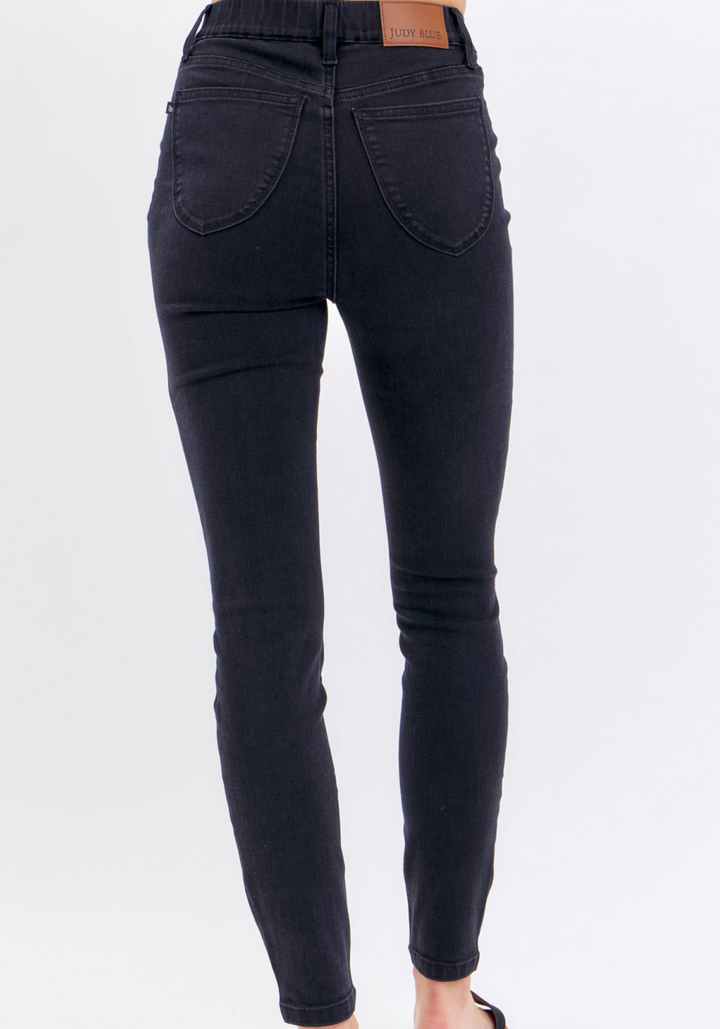 Judy Blue - High Waist Pull-On Black Skinny
