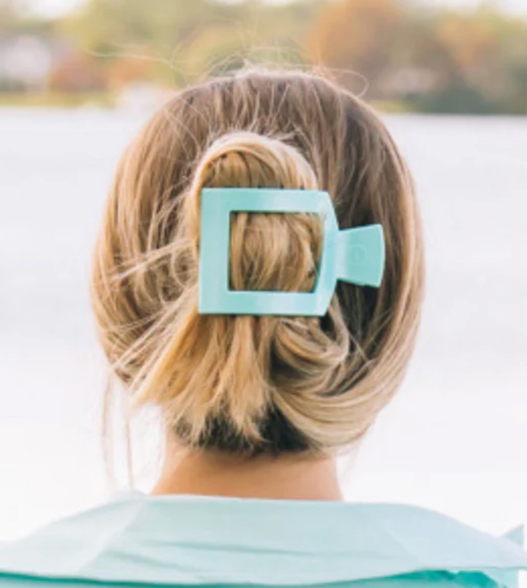 Teleties Medium Square Flat Clip - Totally Turquoise