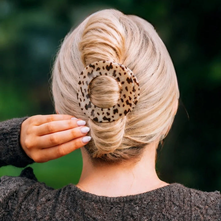 Teleties Large Flat Circle Hair Clip - Blonde Tortoise