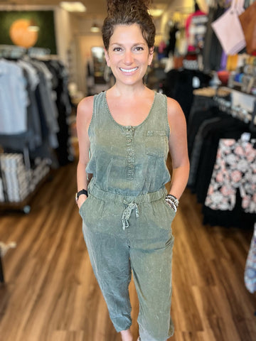 Cora - Sleeveless Jumpsuit with Pockets