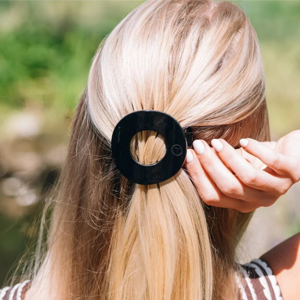 Teleties Medium Flat Circle Hair Clip - Jet Black
