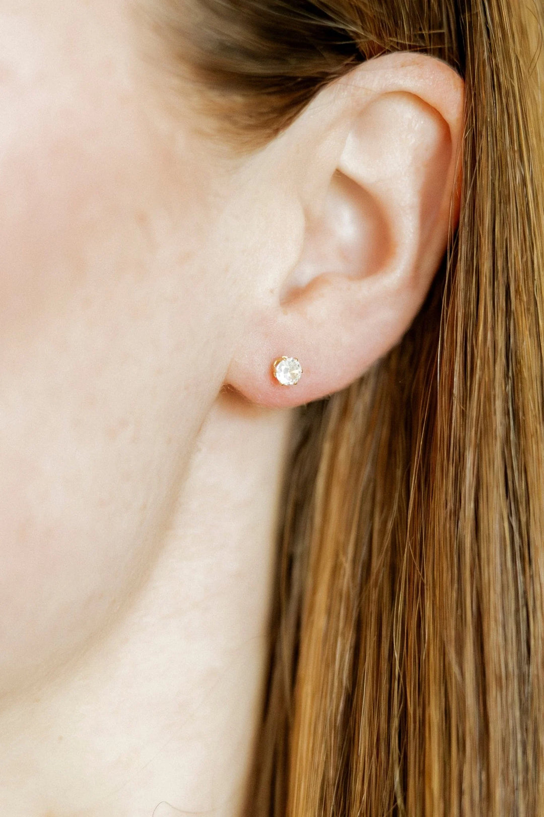 Linny Co - Helen Gold Flat Back Earrings