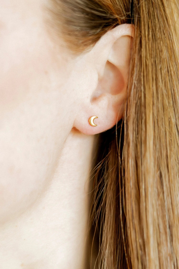 Linny Co - Micro Moon Screwback Stud Earrings